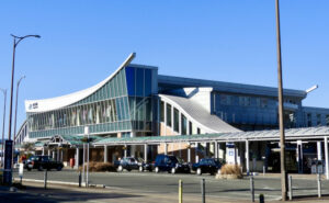 亀岡駅
